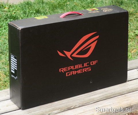 Упаковка ноутбука ASUS ROG Zephyrus M GM501GS