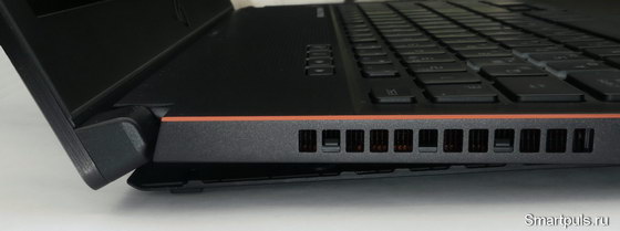 В ноутбуке ASUS ROG Zephyrus M GM501GS дно открывается для улучшения вентиляции