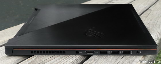 Игровой ноутбук ASUS ROG Zephyrus M GM501GS - вид слева