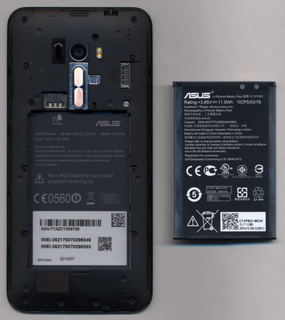 Смартфон ASUS Zenfone selfie - вид с открытой задней крышкой