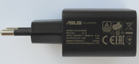 Зарядное устройство смартфона ASUS Zenfone Selfie