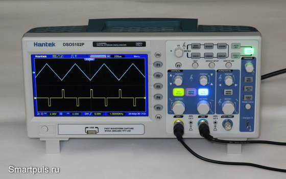 Цифровой осциллограф Hantek DSO5102P - вид при работе двух каналов