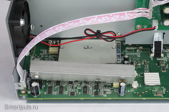 Перегрев микросхемы линейного стабилизатора в осциллографе Hantek DSO5102P. Установка дополнительного радиатора (теплоотвода)