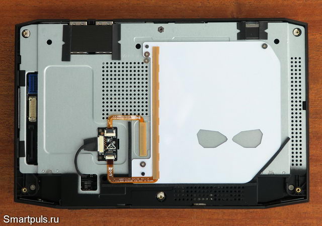 Обзор Intel NUC NUC8i7HVK (BOXNUC8i7HVK2)