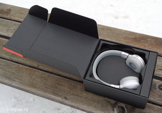 Наушники JBL E45BT в упаковке