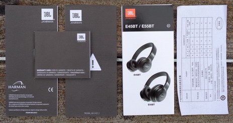 Комплектация наушников JBL E45BT - руководство пользователя и гарантийный талон