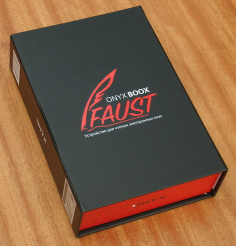 Упаковка ридера Onyx Boox Faust