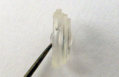 Часть объектива камеры мобильника