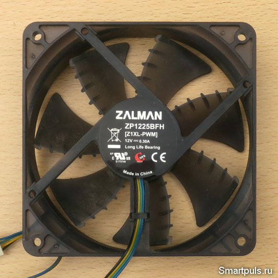 Вентилятор процессорного кулера Zalman после чистки