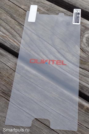 Защитная пленка на экран смартфона Oukitel