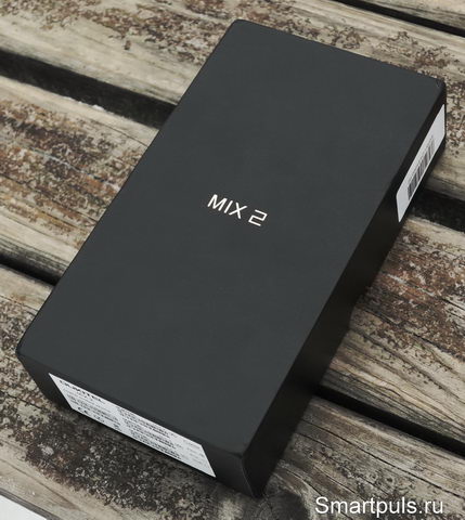 Упаковка телефона Oukitel Mix 2